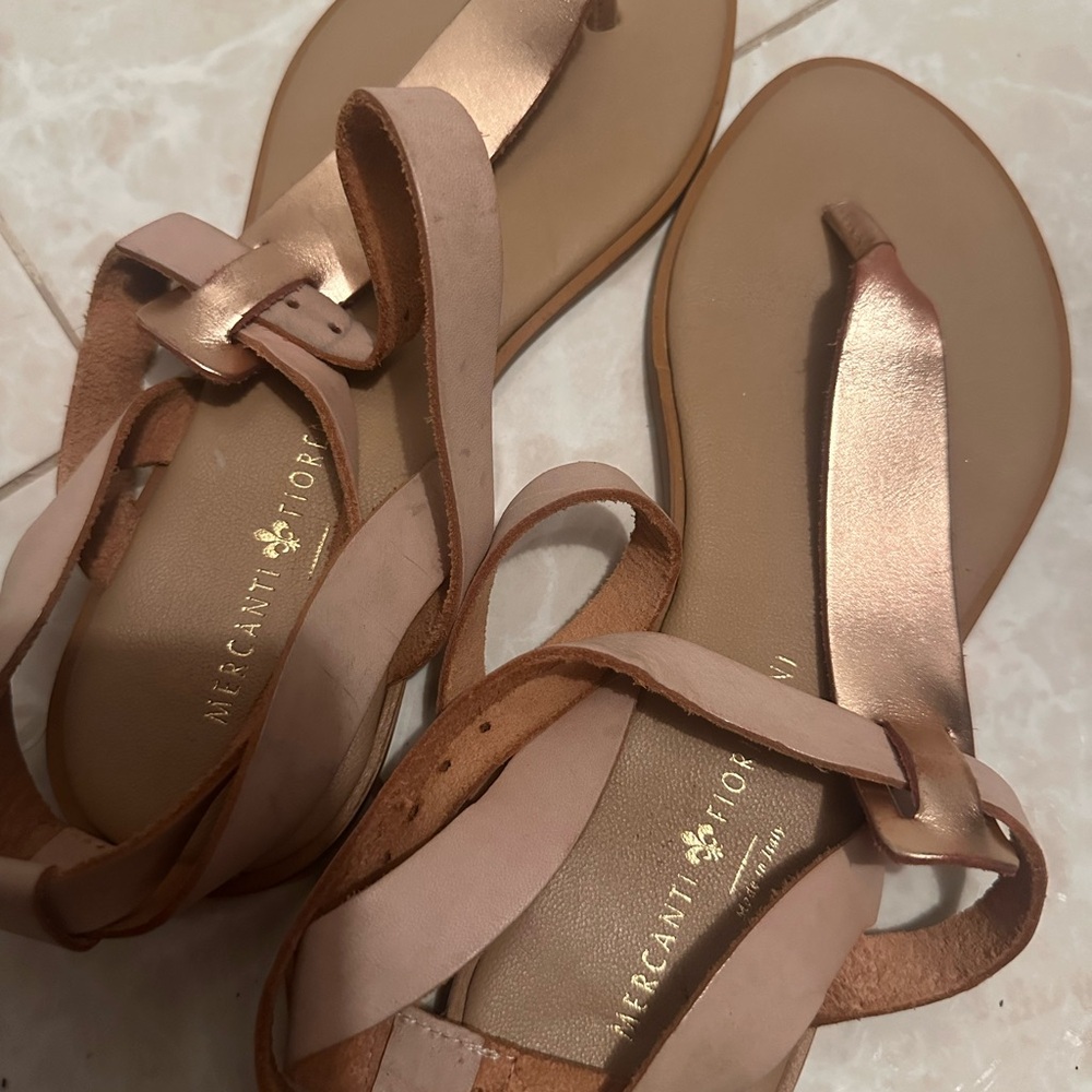 Mercanti Fiorentini Rose Gold and Tan Sandals